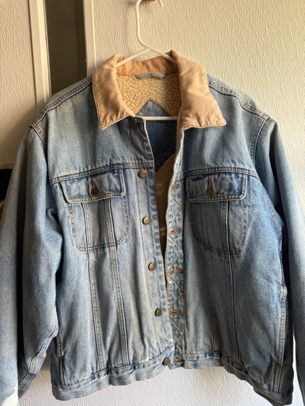 Vintage Light Blue Denim Jacket with Tan Corduroy Collar